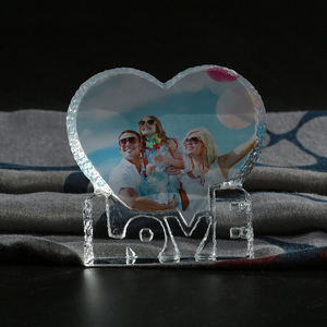 Marco de <span class=keywords><strong>cristal</strong></span> con forma de corazón <span class=keywords><strong>para</strong></span> fotos, decoración personalizada, regalo de boda, sublimación, venta al por mayor - Product Image 2