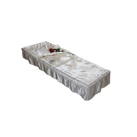 Matelas de cercueil et couverture de cercueil en taffetas de satin de style européen avec rembourrage capitonné et coussin intégré, textile blanc élégant