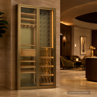 Armoire à vin de luxe sur mesure en acier inoxydable, armoire de rangement à vin avec porte en verre et éclairage LED, avec étagère à vin en bois massif pour villa et maison