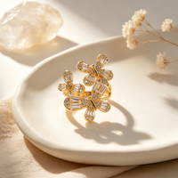 Luxuriöser Wasserdichter Doppel-Schmetterling Offener Ring Konischer Baguette Zirkonia Verstellbarer Messing Fingerring für Hochzeiten