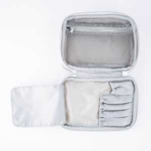 ISO BSCI Factory <b>Makeup</b> Bag Large Storage Capacity Removable Travel Use Zipper Closure Waterproof PU Fashion Logo Pattern <b>Case</b> - Product Image 6
