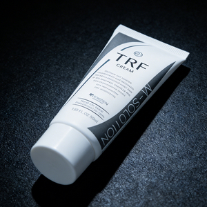 Crème professionnelle après laser V21 TRF : cliniquement testée pour une réparation efficace de la barrière cutanée, prévention des cicatrices, soulagement des rougeurs - Product Image 1