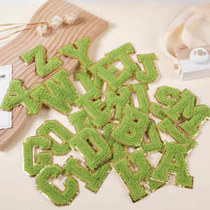 แผ่นรีดติดอักษรวิบวับ8ซม. สำหรับติดเสื้อผ้า - Product Image 6
