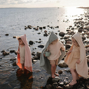 Vente en gros <span class=keywords><strong>de</strong></span> serviettes <span class=keywords><strong>de</strong></span> <span class=keywords><strong>bain</strong></span> bébé, capes à capuche pour enfants, peignoirs, polaire corail épaissie automne et hiver - Product Image 4