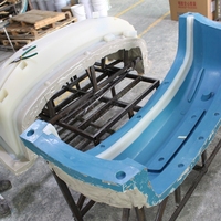 Moulage par injection à faible volume rapide et économique, pare-chocs automobiles personnalisés, du prototypage à la production, bonne qualité