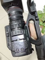 Caméscope portable Panasonic AG-UX180 4K de qualité professionnelle pour la diffusion