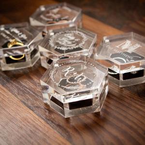 Boîte de bague de mariage hexagonale transparente en acrylique personnalisé Boîte de <span class=keywords><strong>porteur</strong></span> de bijoux de mariage en lucite - Product Image 2