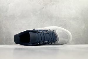 Le nouveau modèle est une chaussure de sport de loisirs d'extérieur respirante et légère pour hommes, adaptée aux hommes et aux femmes. - Product Image 4