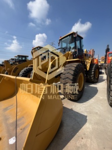 เครื่องจักรล้อแมวมือสองของแท้รถตักดิน966กรัม966 966กรัม950 980รถตัก CAT966สภาพดี - Product Image 3