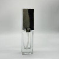 Pompe de traitement d'échelle en argent de haute qualité avec bouchon en argent pour bouteille en verre transparent transparent de 30ml 18mm