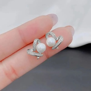 Boucles d'oreilles clous cœur style coréen, mignonnes et élégantes, effet perle, bijoux d'oreille pour femme, usage quotidien, tenue de soirée, cadeau - Product Image 2