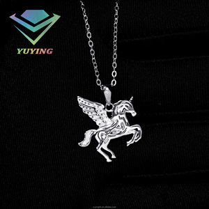 Collier Pendentif Licorne Ailée Porte-Bonheur en Argent 925 avec Diamants Moissanite VVS Couleur D, Style Hip Hop Tendance - Product Image 4