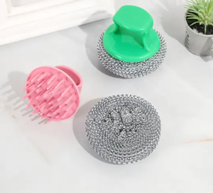 Mango de plástico y cepillo de metal Estropajo de cocina Ollas y sartenes Cepillo de fregado limpio Cepillo de acero giratorio de cocina Bola de malla de PP - Product Image 3