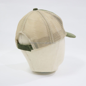 Gorra de béisbol de pana bordada personalizada con malla trasera ajustable, estilo camionero, premium vintage para uso promocional y diario - Product Image 4