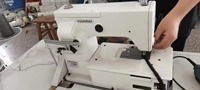 Machine à coudre à double aiguille Kansai B2000C d'occasion, pour ourlets de pantalons, équipée d'un coupe-fil avant et d'une machine à surjeter à rouleaux