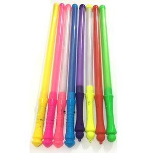 Geburtstags-, Hochzeits- und Partyzubehör: LED-Leuchtstab mit Farbwechsel für Konzerte, Weihnachten, Halloween und Kinder - Product Image 4