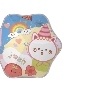 Parapluie pliant automatique à trois sections pour enfants, motif dessin animé, protection UV, imperméable, pour garçons et filles, idéal pour les trajets scolaires - Product Image 1