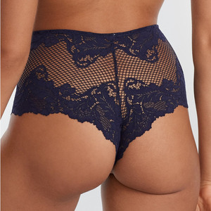 Il delicato <span class=keywords><strong>pizzo</strong></span> Galloon avvolge la <span class=keywords><strong>vita</strong></span> e i fianchi le mutandine delle donne le aperture delle gambe cucite in <span class=keywords><strong>pizzo</strong></span> elastico <span class=keywords><strong>perizoma</strong></span> di biancheria intima a <span class=keywords><strong>vita</strong></span> <span class=keywords><strong>alta</strong></span> - Product Image 2