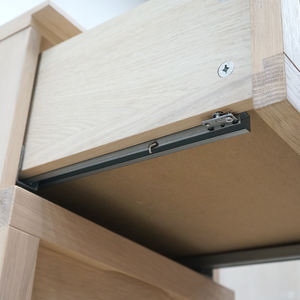 2025 italiano High-End moderno minimalista camera da letto mobili in legno massello angolo <span class=keywords><strong>comodino</strong></span> 2 cassetti tavolo <span class=keywords><strong>comodino</strong></span> di lusso di stoccaggio - Product Image 4