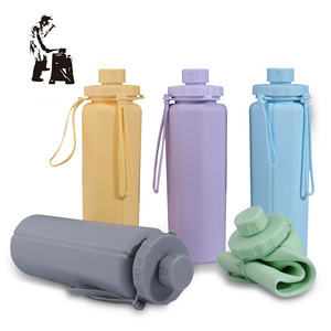 Bouteille d'eau pliable en silicone 600 ml, portable et pliable pour les voyages en plein air - Product Image 2