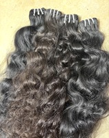 Cheveux bouclés indiens bruts alignés dans le sens des cuticules, 100 % naturels, provenant de Cambodge, pour revendeurs de cheveux humains