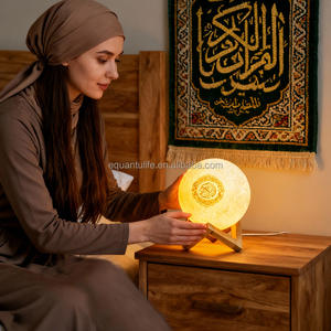 Equantu SQ168 Reproductor de Corán, Regalo Musulmán, Reproductor Digital MP3, Lámpara LED Táctil con Forma de Luna, Altavoz con Lámpara de Corán - Product Image 3