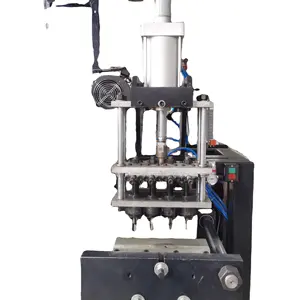 Machine de soufflage de bouteilles de transformateur semi-automatique à 4 cavités à bas prix