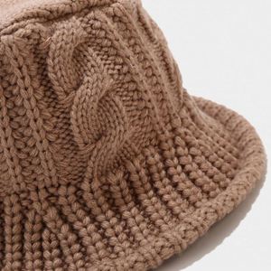 Chapeau Bob Femme Tendance Automne Hiver en Tricot Jacquard Tressé Fait Main en Fil Épais - Product Image 6