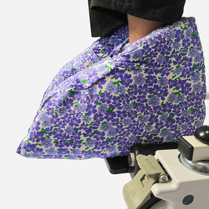 Couvre-pieds pour personnes âgées et handicapées, en éponge, sur mesure avec impression de logo - Product Image 2