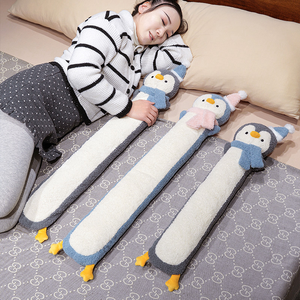 Bouteille d'eau chaude longue en caoutchouc personnalisée en gros avec housse en <span class=keywords><strong>peluche</strong></span> pingouin - Product Image 1