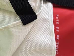 यंगटू पोर्टेबल ई-ग्लास गर्मी इन्सुलेशन आग से सुरक्षा के लिए फिबरग्लास कपड़े लटकाए हुए कार को लटका दिया गया - Product Image 3