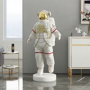 Statua in Resina di Astronauta Nordico da 100cm, Grande Pezzo Decorativo da Pavimento, Figura Spaziale per Divano e Mobile TV, Decorazione per Ufficio e Reception - Product Image 3