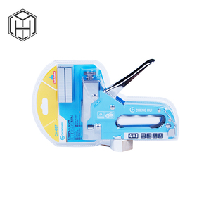 Pistola grapadora de acero de alta resistencia <span class=keywords><strong>para</strong></span> muebles, decoración DIY, artesanías de madera, carpintería, pistola grapadora ajustable Cuatro en Uno - Product Image 1