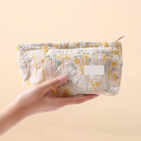 Pochette de voyage double couche brodée florale en coton cosmétique baroque