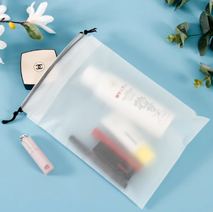 Chaussures de voyage en plastique personnalisées en usine vêtements anti-poussière organisant le stockage sacs à cordon transparents avec double cordon de serrage en coton - Product Image 4