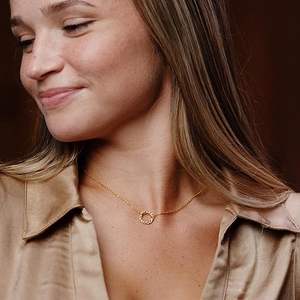 قلادة نسائية من الفضة الإسترلينية بتصميم بسيط ، سلسلة مطلية بالذهب الحقيقي عيار 14 قيراط ، قلادة كارما جميلة ، حفلات الزفاف من الزركون - Product Image 6