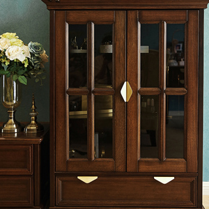 Işık lüks pirinç dolap kapı çeker çekmece kolları kavisli lake üçgen mobilya bakır kolu mutfak yatak odası için - Product Image 5