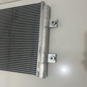 Parti di Ricambio per Camion Sinotruck Howo, Gruppo Radiatore Condensatore per Aria Condizionata 712W61942-0642 - Product Image 4