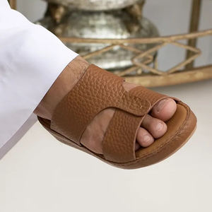 SHIKOL, sandalias árabes de piel de becerro auténtica de primera calidad italiana, zapatillas clásicas cómodas personalizadas hechas a mano para caminar diariamente en el Golfo para hombre - Product Image 4