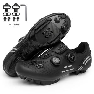 <span class=keywords><strong>Scarpe</strong></span> <span class=keywords><strong>da</strong></span> <span class=keywords><strong>Ciclismo</strong></span> Mtb con Tacchetti Uomo Donna in Carbonio Sportive <span class=keywords><strong>da</strong></span> Velocità per Bici <span class=keywords><strong>da</strong></span> <span class=keywords><strong>Corsa</strong></span> e Mountain Bike SPD Piatte <span class=keywords><strong>da</strong></span> Strada - Product Image 5