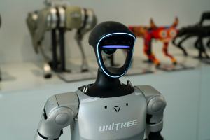 Robot Humanoide Unitree G1, Motores de Alto Torque y Equilibrio Dinámico, para Laboratorios de Investigación - Product Image 2