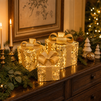 Coffret Cadeau Scintillant Doré en Fer avec 3 LED Chaudes et Nœuds Pailletés – Vente Directe Usine pour Décoration de Noël, Arbre de Noël, Cheminée et Table de Fête