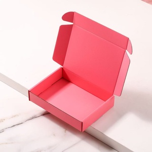 Caja <span class=keywords><strong>de</strong></span> papel Kraft corrugada plegable con logotipo personalizado, revestimiento UV para impresión en relieve, envío exprés para ropa/camisetas - Product Image 3