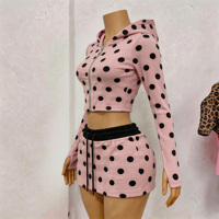 Ensemble 2 pièces Y2K à pois pour femme, haut à manches longues et mini-jupe moulante rose et noir en polyester et élasthanne extensible, tenue décontractée d'été