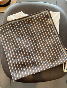 <span class=keywords><strong>Bandana</strong></span> Quadrata Classica in Cotone a Righe Marroni per Pendolari, Casual, Decorativa, da Viaggio d'Affari, Abbinabile a Borsa, Stampa Digitale - Product Image 1
