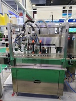 Machine de remplissage de bouteilles entièrement automatique à grande vitesse avec 2 buses et pompe de suivi servo pour savon liquide et sirop