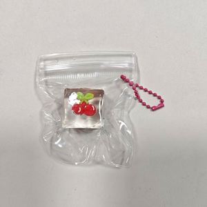 Jouet Squishy en TPR en forme de cube de fruits frais 2,5 cm – Ambiance cool, anti-stress, décompression, cadeau à presser pour enfants et adultes - Product Image 2