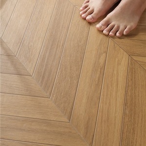 กระเบื้องลายไม้ก้างปลา ขนาด 600x1200 มม. สไตล์ญี่ปุ่นแบบไม้ซุง ฝรั่งเศสย้อนยุค กันลื่น ทนทานต่อการสึกหรอ เห<span class=keywords><strong>มา</strong></span>ะสำหรับห้องนั่งเล่น/ห้องรับประทานอาหาร - Product Image 2