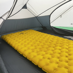 Matelas pneumatique gonflable jaune avec chambre à air en TPU, lit d'air portable pliable en nylon pour le camping, l'intérieur et l'extérieur - Product Image 1