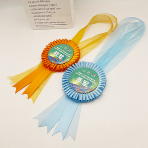 โรงงาน E-<span class=keywords><strong>Magic</strong></span> ราคาโรงงาน รับผลิต ริบบิ้นสี 25 มม. ขนาด 11*18.5 ซม. ตราสัญลักษณ์รูปดอกกุหลาบ สำหรับการแข่งม้า งานแต่งงาน แคมเปญการเลือกตั้ง - Product Image 1